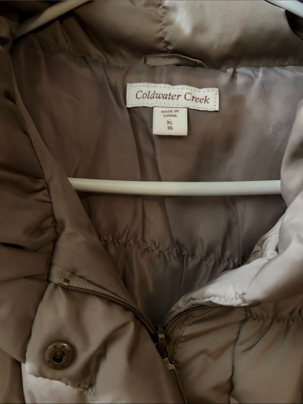 Coldwater Creek Women's Puffer Vest in Light Taupe
